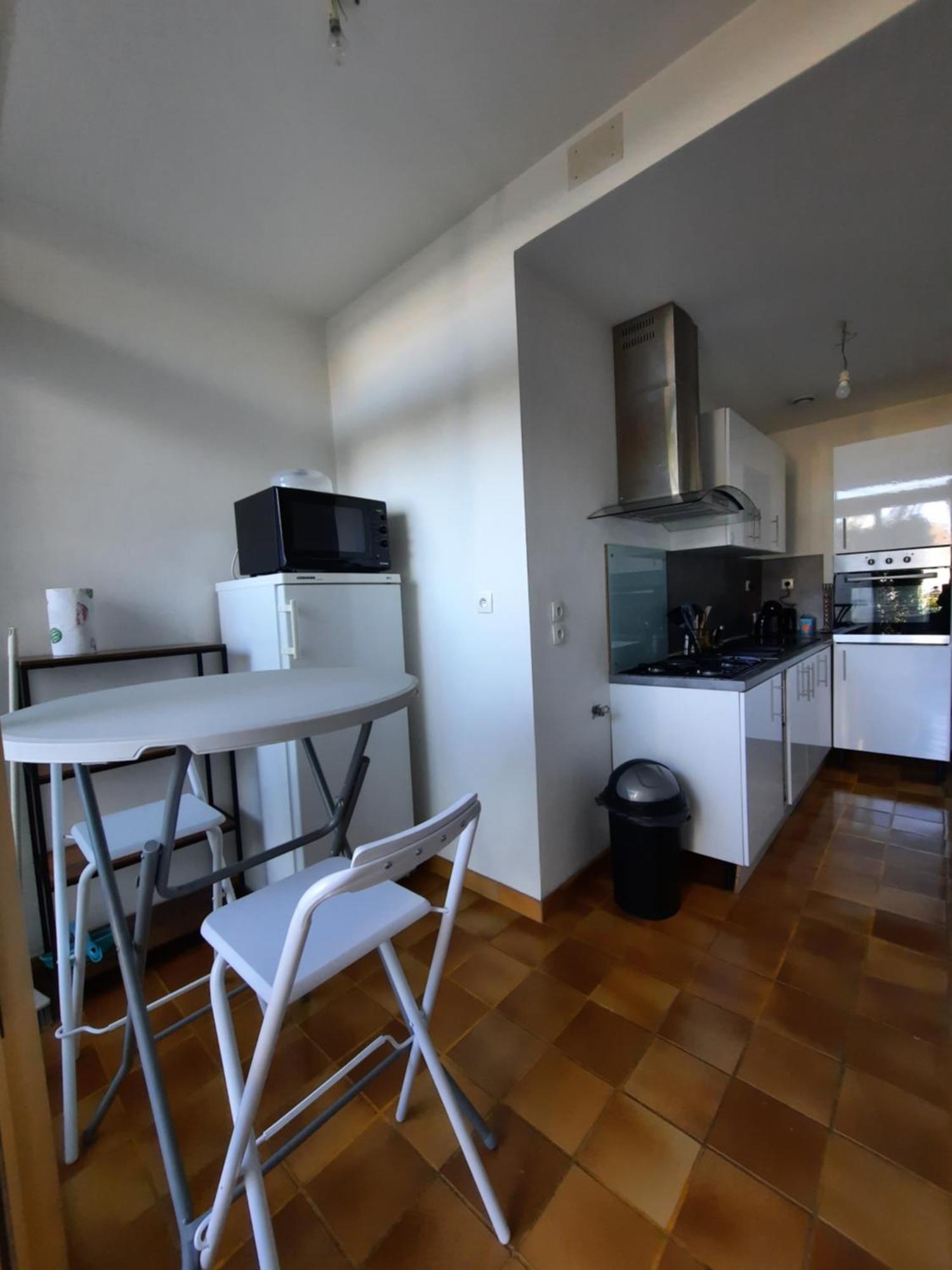 Le-Bon-Appart De Plain-Pied Avec Terrasse Auxonne Exterior photo