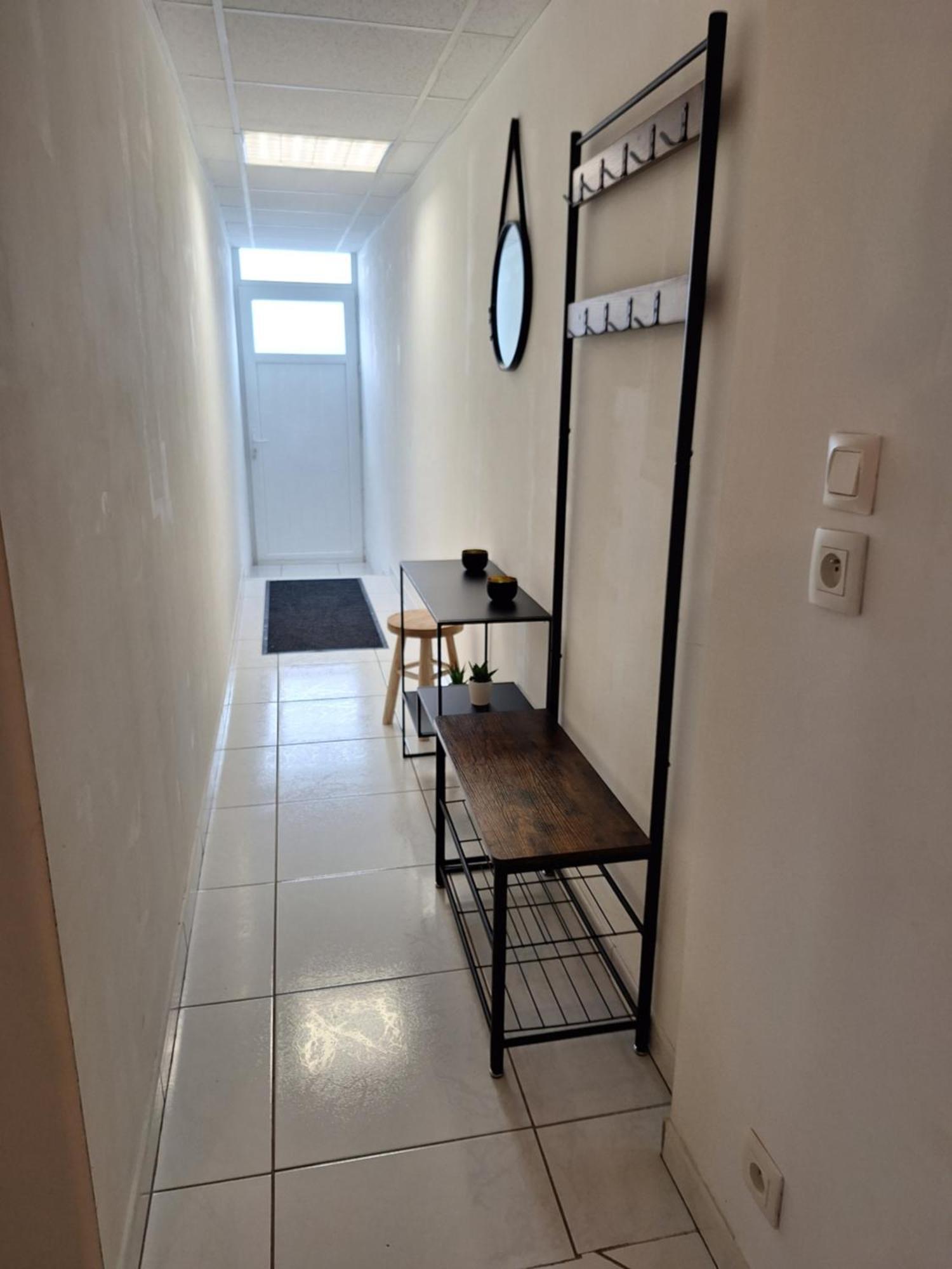 Le-Bon-Appart De Plain-Pied Avec Terrasse Auxonne Exterior photo